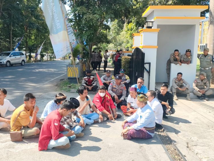 Dari Copot Direktur RSUD Soejono Selong Hingga Bubarkan Dewan Pengawas Terus Menggema