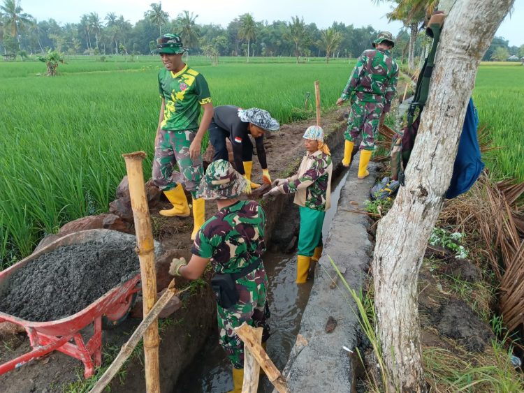 Kurangi Resiko Keringan, Pengerjaan Talud dari Program TMMD Terus Kerjakan