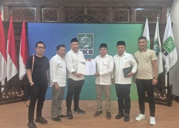 PKB Serahkan Model B.1KWK,  Tiket Paslon Luthfi Wahid Daftar Ke KPU sudah Mantap