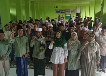 Keluarga Besar Ponpes Darussholihin NW Kalijaga Deklarasi Dukung Rohmi – Firin dan Luthfi – Wahid