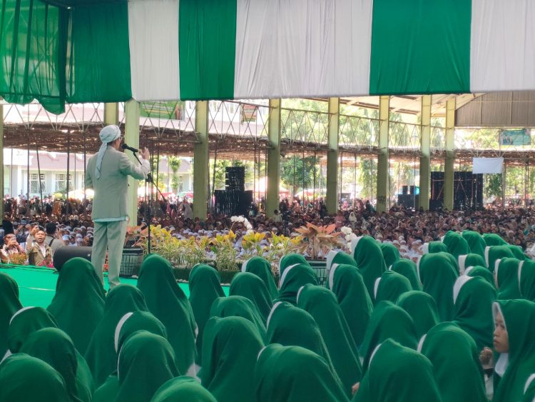 TGB Hipnotis Jamaah di HULTAH NWDI ke-89, Dengan Pengajian Menyejukkan