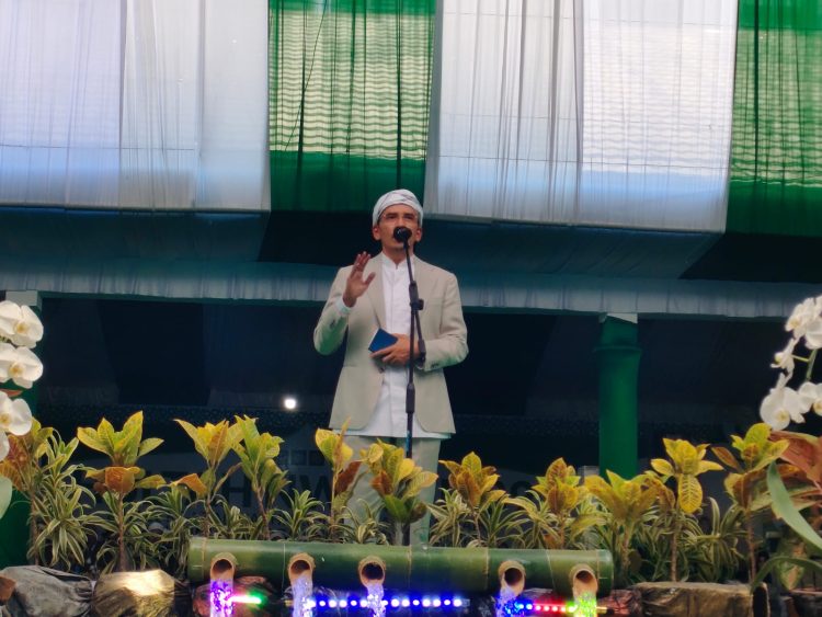 TGB Ingatkan Anjum dan Abituren NWDI Tetap Pegang Teguh Wasiat