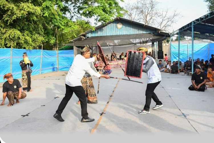 Pj Bupati Lotim Buka Event Peresean Se-Pulau Lombok