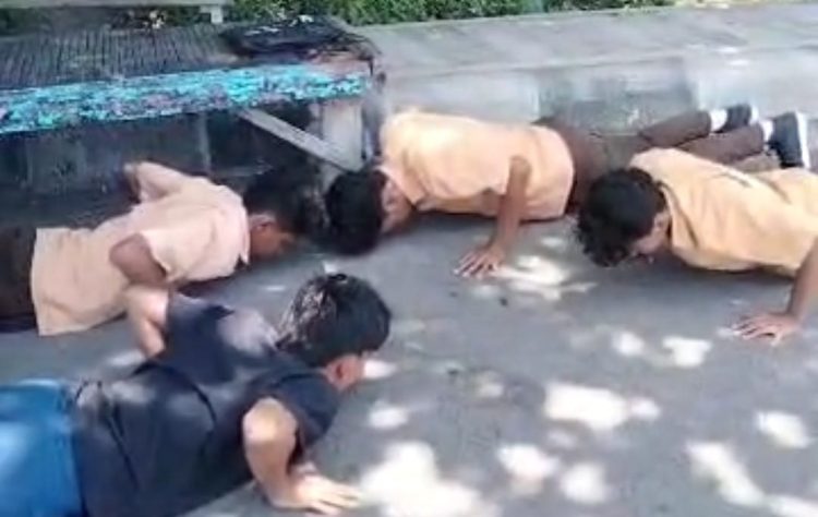 Sepuluh Pelajar di Lotim Diamankan Pol.PP Membolos di Pantai