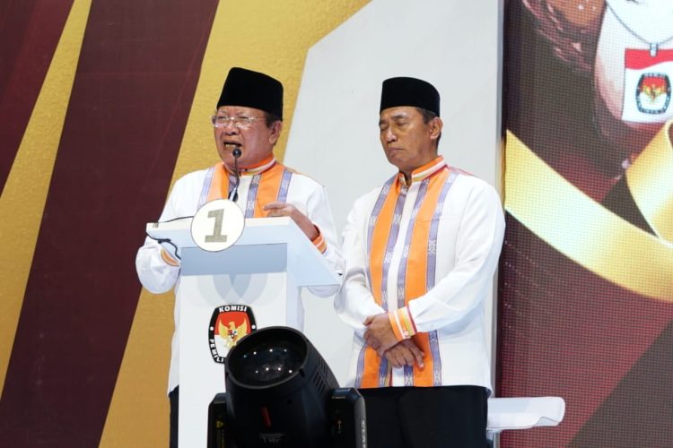 Lugas! Paslon RAMAH Komit Beri Beasiswa, Kesehatan Gratis, Pupuk Murah Hingga Latih Calon TKI di Debat Perdana