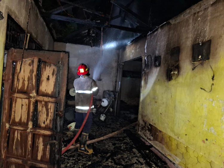 Rumah Sopir Ludes Terbakar di Lotim