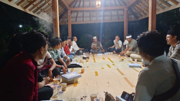 Wabup Lotim Edwin Buka Puasa Bersama LSM hingga Organisasi Mahasiswa