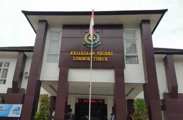 Jaksa Periksa 12 Orang Pejabat dan Mantan Pejabat di Lotim Kasus Chromebook