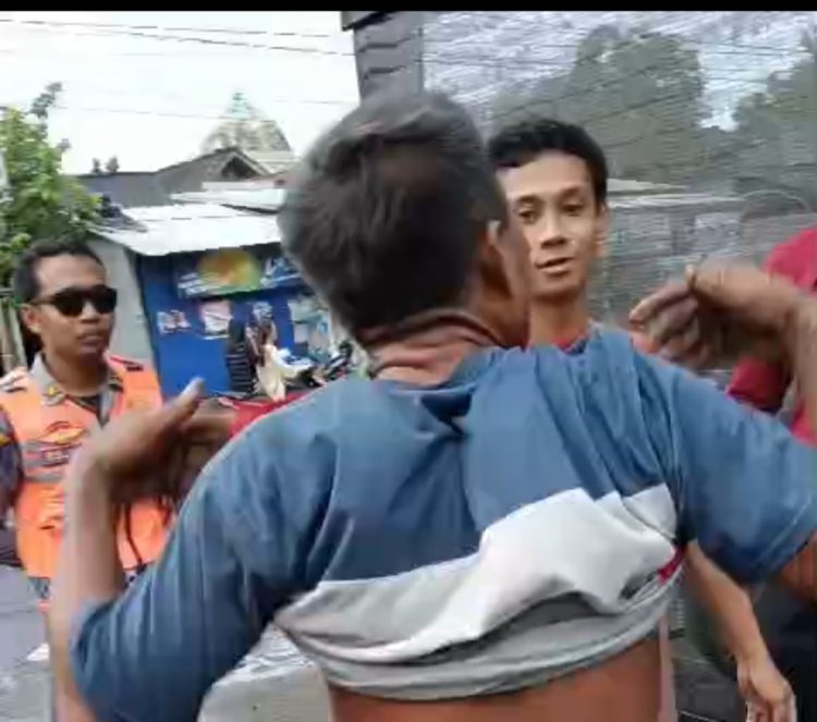 Diminta Struk, Sopir Dum Truk Malah Intimidasi Petugas Pos Perbatasan