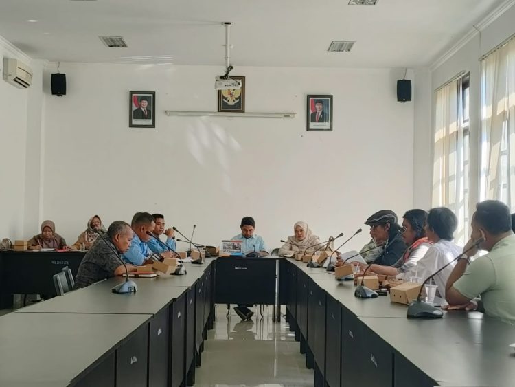 Sengkarut PDAM Lotim, Plt Dirut Keringat Dingin Dicecar Pertanyaan