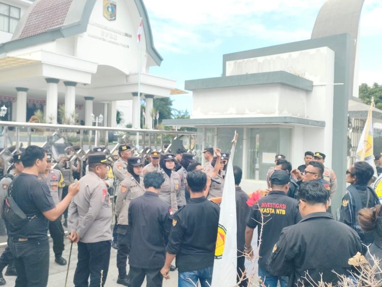 Disoal Pokir DPRD Lotim Dari DBHCHT