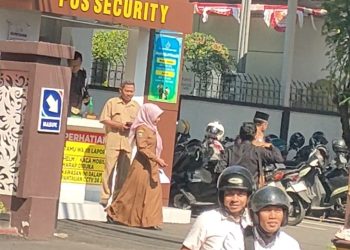 Penuhi Panggilan Jaksa, Ketua K3S se-Lotim Hindari Pertanyaan Media