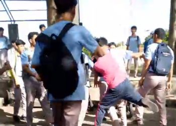 Video Viral Siswa SMAN 3 Selong Tawuran di Lapangan Nasional