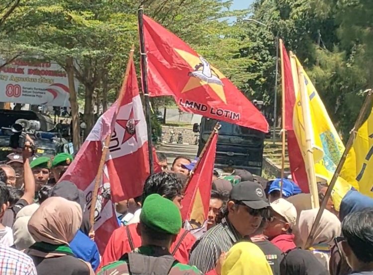 Nasi Bungkus Bawa Petaka, Sekwan Minta Dicopot, Bupati dan Ketua DPRD Lotim Sepakat