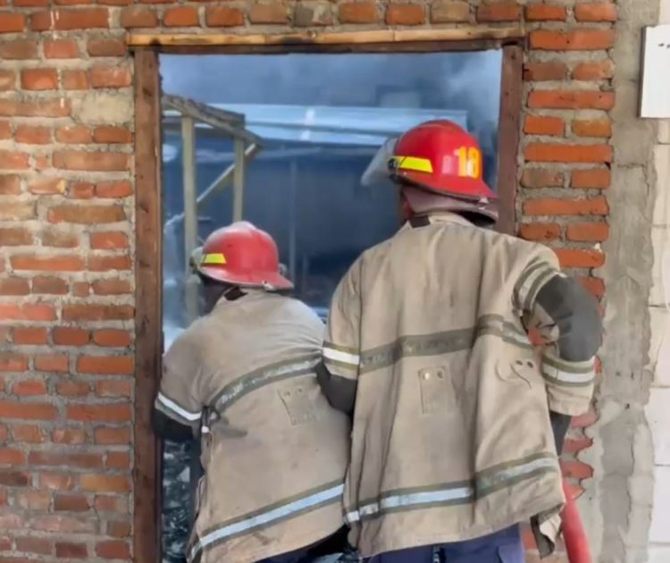Lotim Dikepung Kebakaran Oven Tembakau