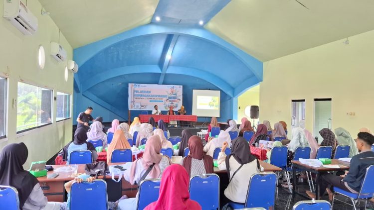 Tumbuhkan Minat Baca Sedini Mungkin, Akaliris Gelar Pelatihan Membacakan Nyaring untuk Guru PAUD dan TK