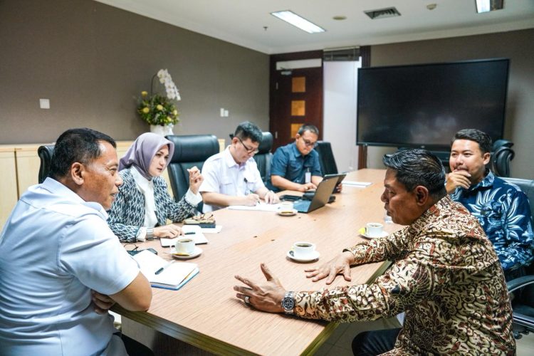 Audiensi KSP dan Bupati, Bahas Percepatan Pembangunan Sekolah Garuda di Lombok Timur