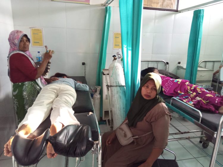 Puskesmas Batuyang Lotim Diserbu Siswa Datang Berobat Dari Sejumlah Sekolah Buntut Nasi MBG