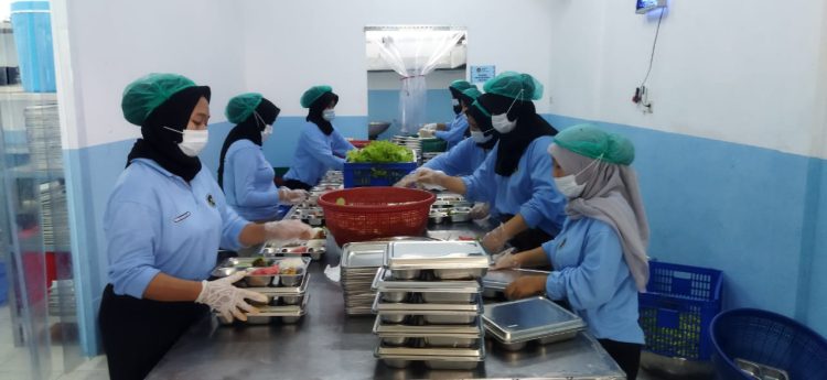 Sekolah Apresiasi Dapur MBG Rinjani Zain terus Penyesuaian Menu