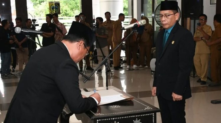 Parihin Pulang Kampung Jadi Kadis Dukcapil Lotim
