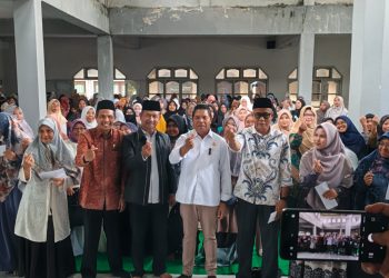Baznas Lotim Salurkan Insentif Perdana untuk 884 Guru Madrasah