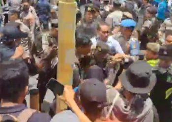 Tiga Anggota Pol. PP Tersangka Aksi Pemukulan Pendemo, Kasat Pol.PP Ngaku Sudah Berdamai