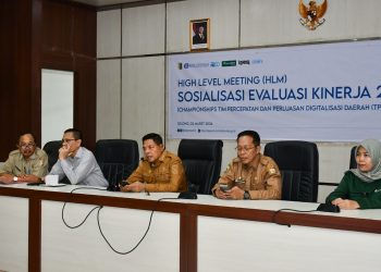 Bupati Lotim Dorong Digitalisasi Total dan Stop Pembayaran Tunai