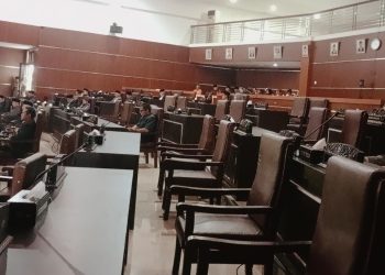 17 Anggota DPRD Lotim Malas Hadiri Sidang Paripurna