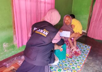 Ayo Sedekah Indonesia Salurkan Sembako dan Zakat Tunai untuk Lansia dan Dhuafa di Sakra
