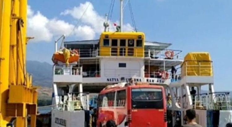 Penumpang Pejalan Kaki Pelabuhan Khayangan Keluhkan Dugaan Kenaikan Tarif Sangat Mencik