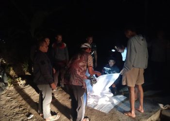 Geger, Mayat Bayi di Lotim Ditemukan Terbungkus Kain Kafan Dalam Pasir