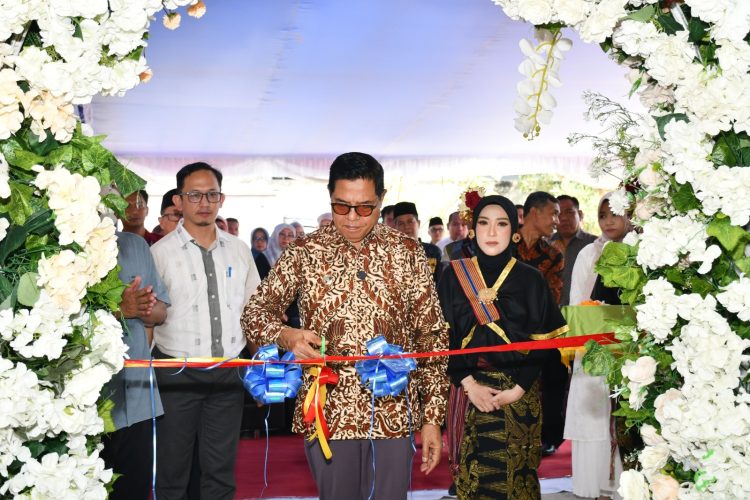 Tekan Rujukan Keluar Daerah, Bupati Lotim Resmikan Gedung CVCU