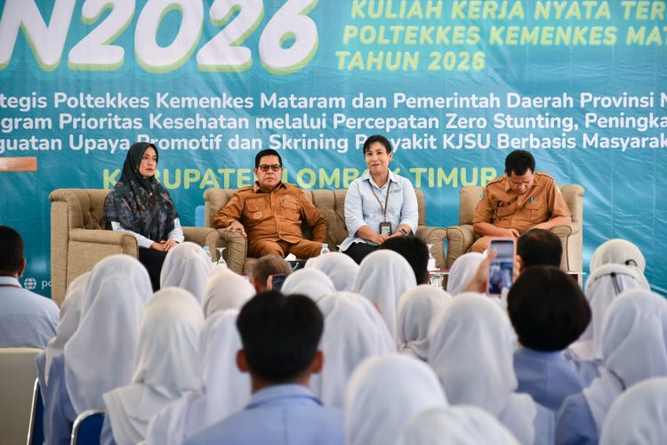 Terima 209 Mahasiswa KKN Poltekkes, Bupati Lotim Tekankan Peran Edukasi Kesehatan Masyarakat