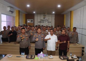 Kasatgaswil NTB Densus 88 AT Polri Berikan Pembekalan Cegah Terorisme ke Polres Loteng