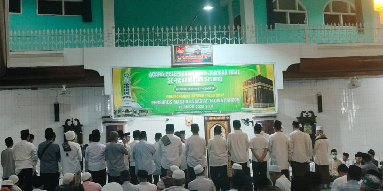 Sekda Lotim Lantik Pengurus Masjid At Takwa Pancor