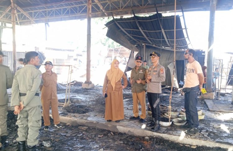 Dinas Perdagangan Lotim Mulai Hitung Kerugian Kebakaran Pasar Pringgabaya