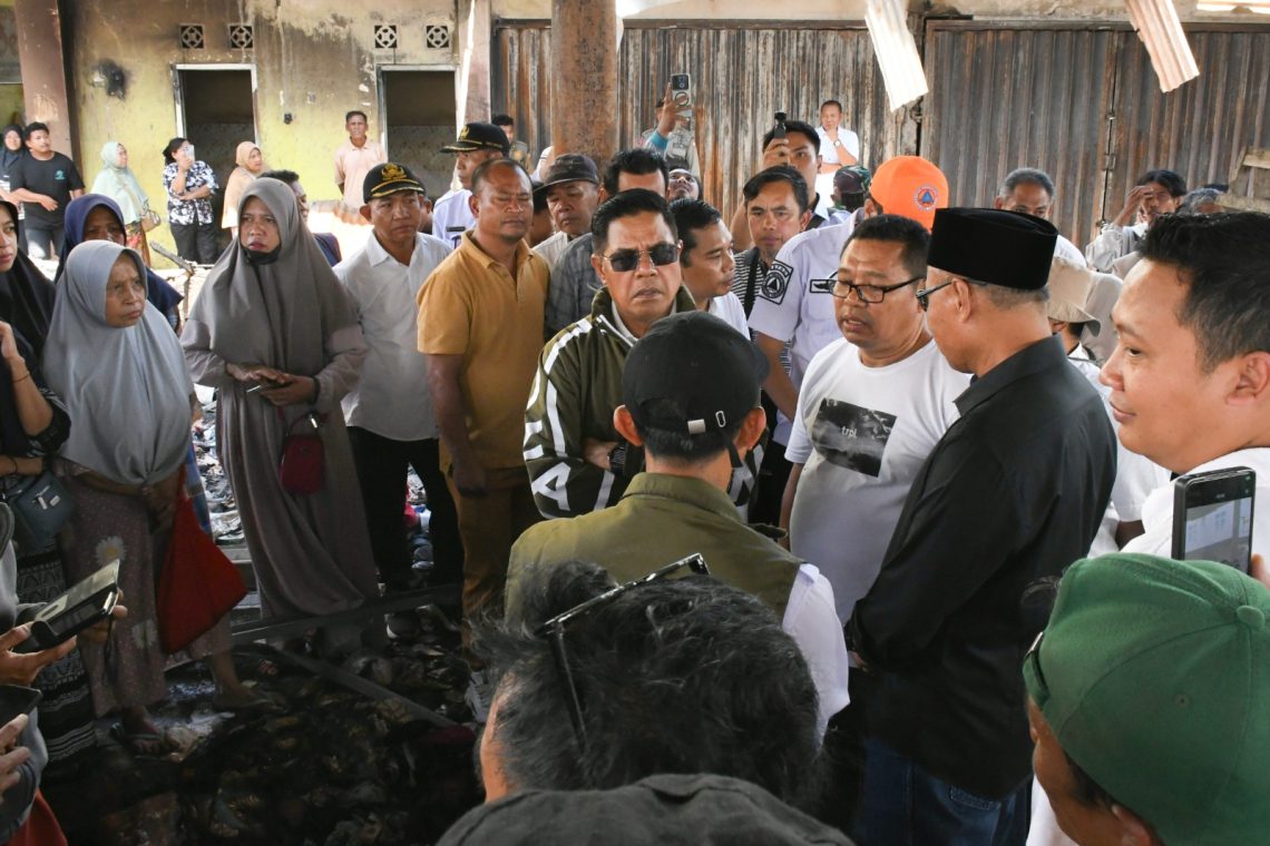Bupati Lotim Tinjau Pasar Pringgabaya, Siapkan Bantuan Rp2 Juta untuk Pedagang