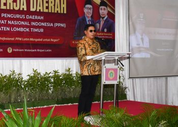 Bupati Lotim Ingatkan Petugas Kesehatan Murah Senyum Berikan Pelayanan