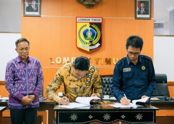 Bupati Lotim-Rektor UNRAM Teken Hibah Ekas, Bahas Krisis BPJS dan Kebutuhan Dokter