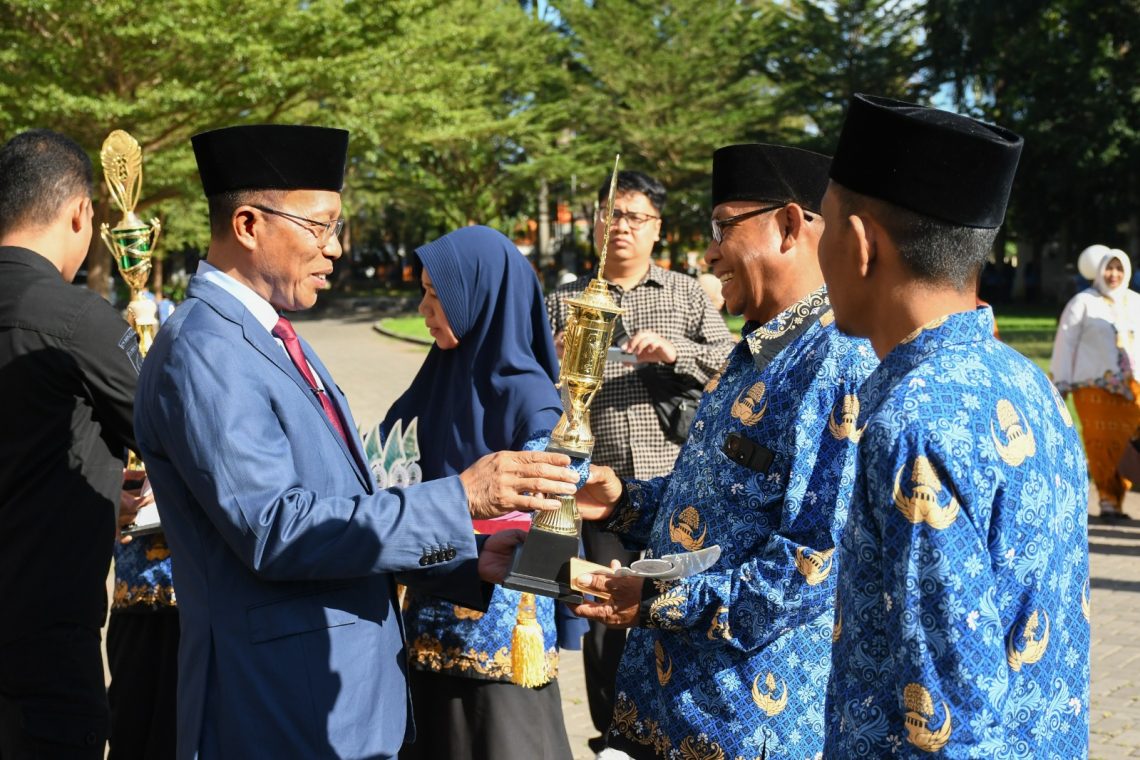 Pemkab Lombok Timur Borong Berbagai Penghargaan Bidang Pendidikan