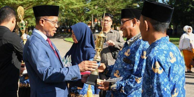 Pemkab Lombok Timur Borong Berbagai Penghargaan Bidang Pendidikan