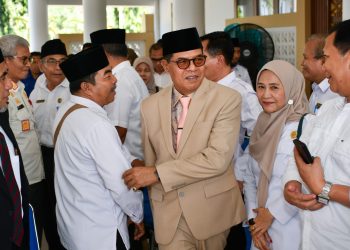 Bupati Lotim Minta Mantan Kades Berikan Kontribusi Kemajuan Desa