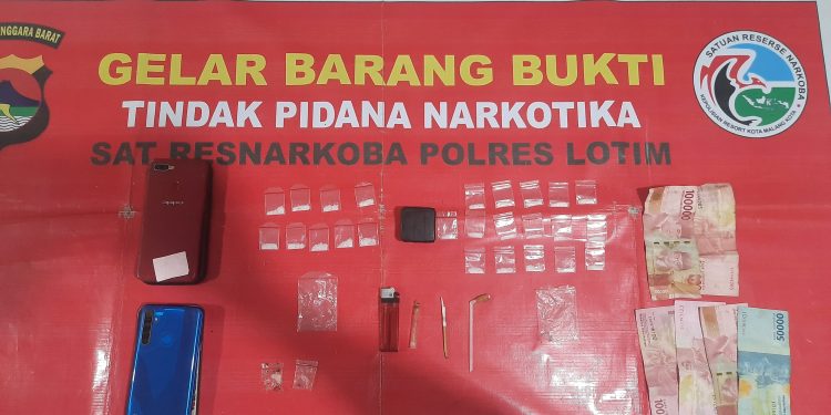 Dua Pelaku Pengedar Narkoba di Lotim Diborgol Polisi