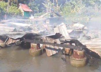 Wisata Dende Seruni Mumbul Terbakar