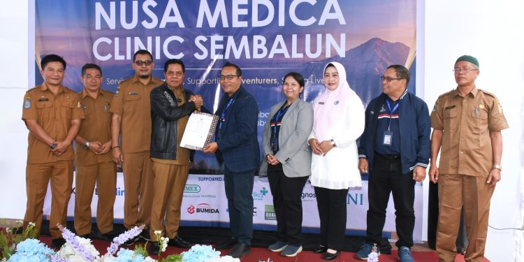 Resmikan Klinik Bertaraf Internasional, Bupati Lotim Dorong Layanan Kesehatan dan Investasi di Sembalun