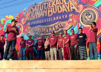 Wakil Bupati Lotim Buka Satu Dekade Alunan Budaya Pringgasela