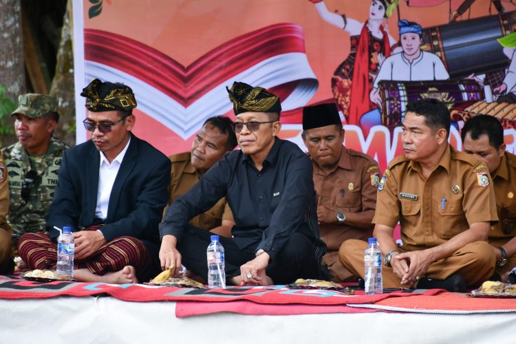 Sekda Lotim Apresiasi Desa Jeruk Manis Ngadakan Festival Tanpa Bantuan Pemda