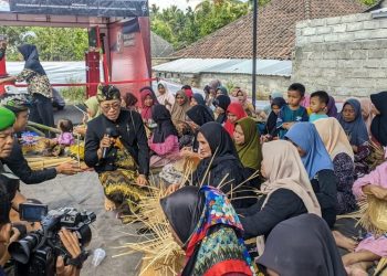 Kerajinan Anyaman Bambu Desa Loyok Targetkan Kembali Mendunia