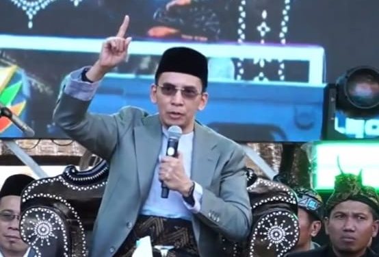 TGB Dalam Tausiyahnya Berikan 4 Pesan Untuk Masyarakat Lotim Dihari Jadi ke 131