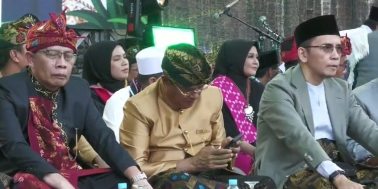 TGB Kaget Baru Tahu Umur Lotim 131 Tahun